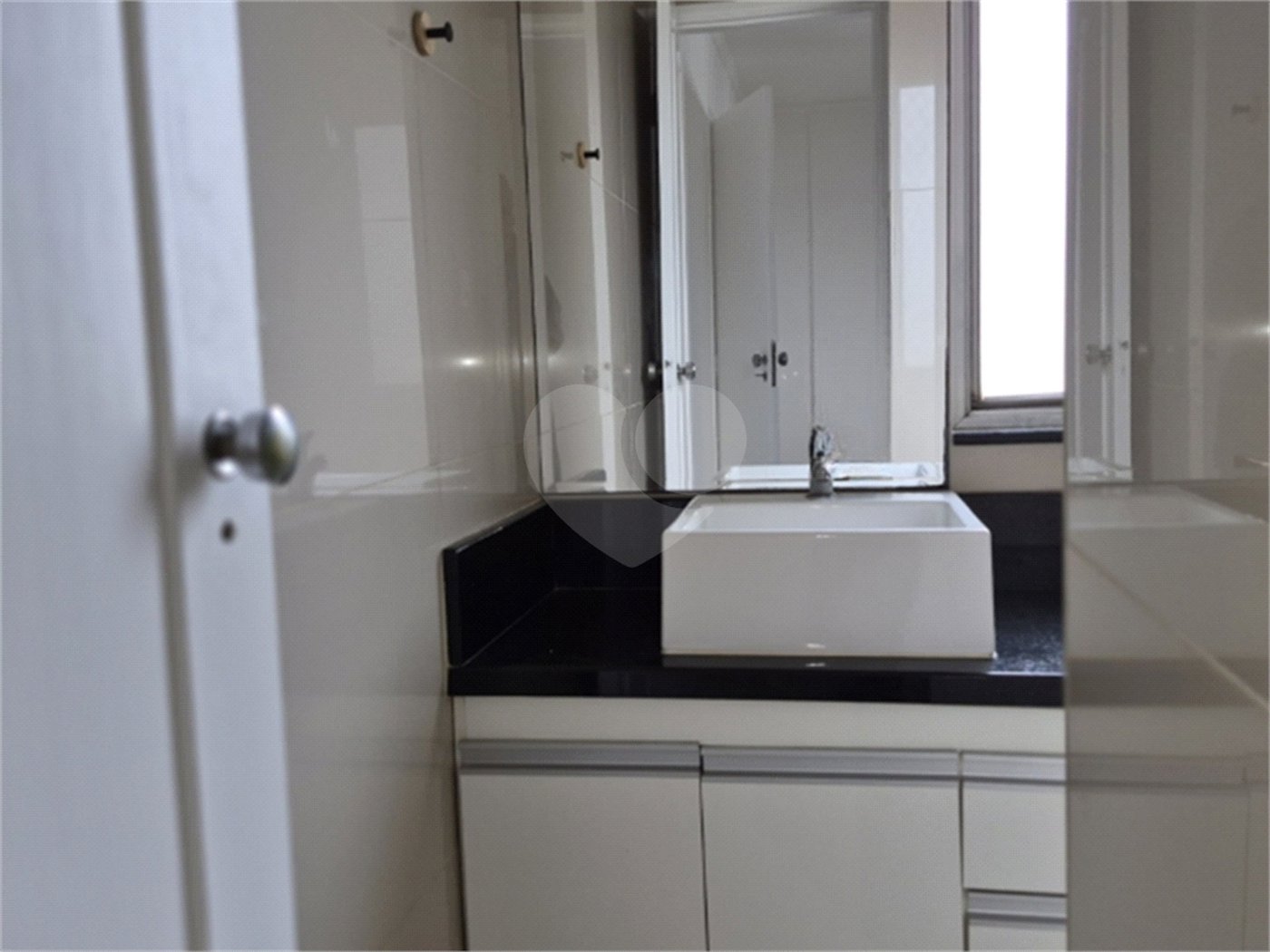 Apartamento à venda com 3 quartos, sendo 1 suíte,  em Santana, São Paulo, SP