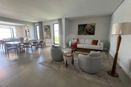Casa à venda com 4 suítes no condomínio Villas do Golf, Itu - SP