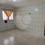 Sobrado à venda com 3 quartos, sendo 1 suíte, em Tremembé, São Paulo, SP