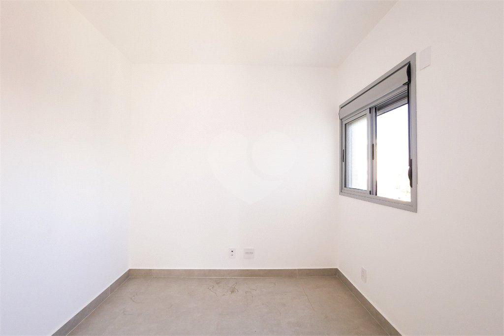 Apartamento à venda com 3 quartos, sendo 1 suíte,  em Vila Sofia, São Paulo, SP