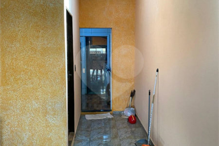 Vende-se casa no Jardim Paulistano 02 dormitórios