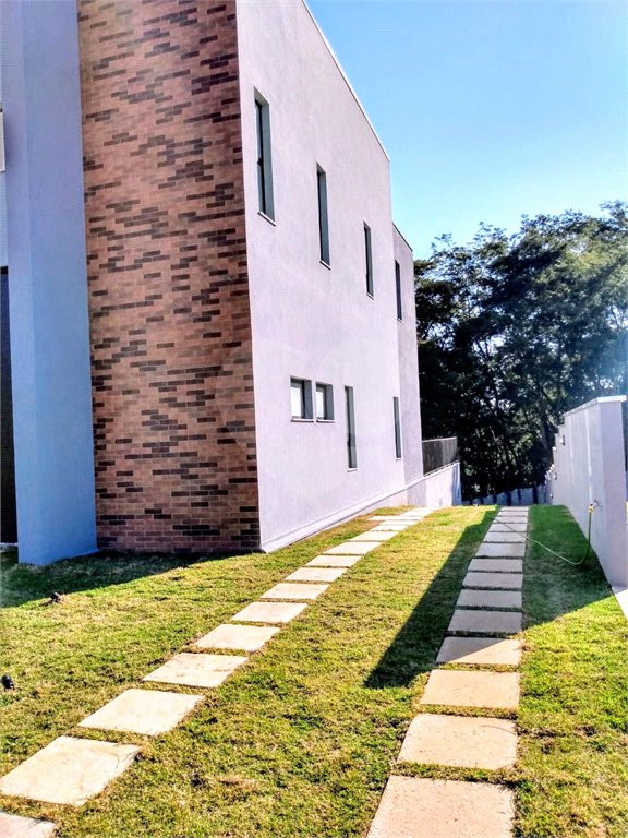 Casa à venda ou para alugar com 4 suítes no Centro, Jambeiro, SP