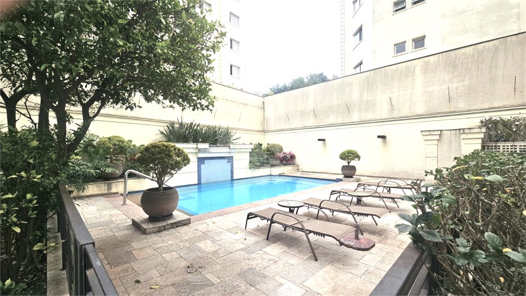 Cobertura à venda com 4 quartos, sendo 3 suítes, em Alto da Boa Vista, São Paulo, SP