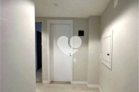 Apartamento à venda com 3 quartos, sendo 1 suíte, em Vila Regente Feijó, São Paulo, SP