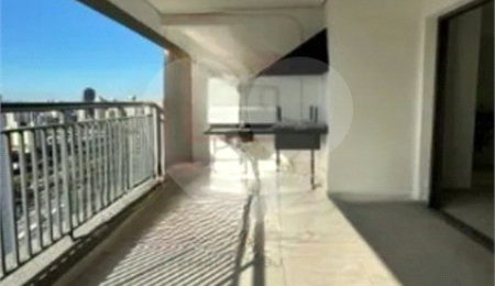 Apartamento à venda com 3 suítes em Mooca, São Paulo, SP