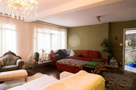 Casa à venda com 6 quartos, sendo 5 suítes,  em Vila do Encontro, São Paulo, SP