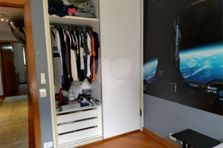 Apartamento à venda com 4 quartos, sendo 1 suíte,  em Brooklin Paulista, São Paulo, SP
