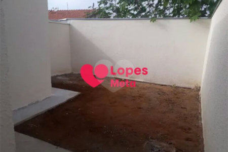 Casa à venda com 2 quartos, sendo 1 suíte, em Residencial Estoril, Taubaté, SP