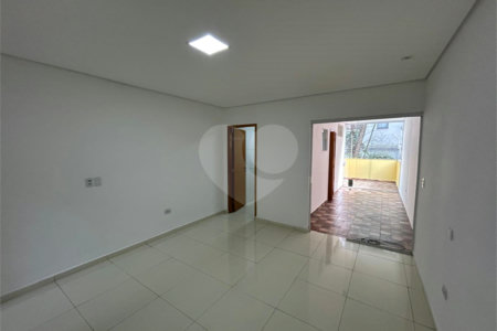 Casa de Vila para alugar com 4 suítes em Vila Romana, São Paulo, SP