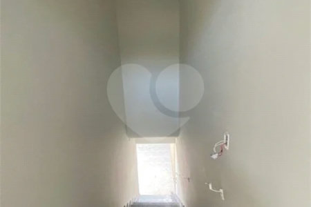 Linda casa nova á venda Jardim dos Sabias, 2 dormitorios um suite, uma vaga. 129m² de construção.