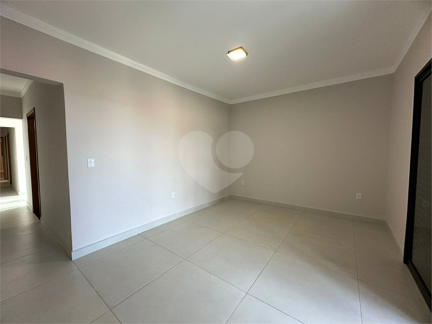 Casa à venda com 3 quartos, sendo 1 suíte, em Vila Carolina, Itapetininga, SP