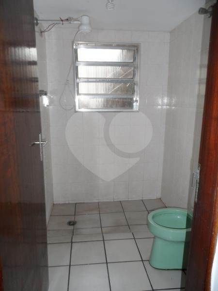Casa Térrea à venda com 3 quartos, sendo 1 suíte,  em Parque Peruche, São Paulo, SP