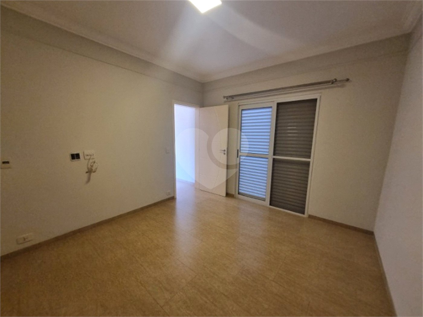Casa à venda com 3 suítes no condomínio Residencial Terras de Vinhedo, Vinhedo - SP