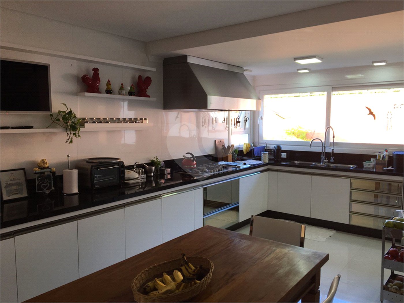 Casa à venda com 3 suítes no condomínio Suíça da Cantareira, Mairiporã - SP