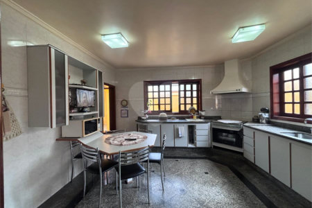 Casa à venda com 4 quartos, sendo 2 suítes,  no condomínio Granja Olga Ii, Sorocaba - SP