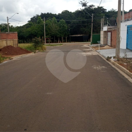 Lote no Jardim do Bosque, aceita financiamento ou aquisição de terreno e construção .