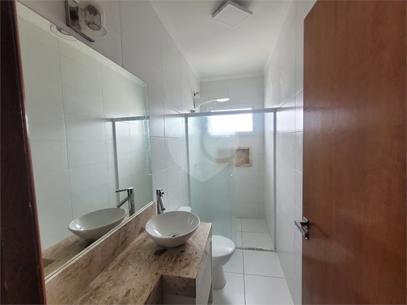 Casa à venda com 3 suítes no condomínio Horto Florestal II, Sorocaba - SP