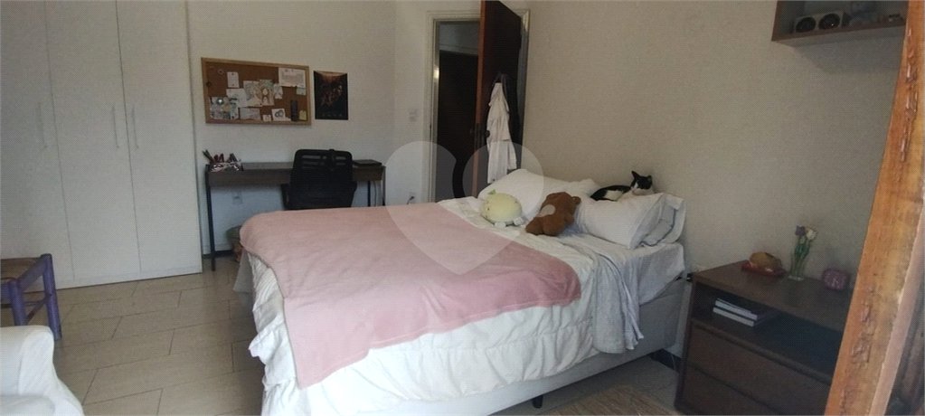 Casa à venda com 4 quartos, sendo 1 suíte, em Jardim Guadalajara, Sorocaba, SP