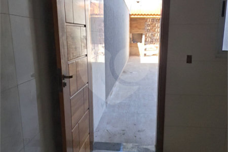 Sobrado à venda com 3 quartos, sendo 1 suíte,  em Parque Boturussu, São Paulo, SP