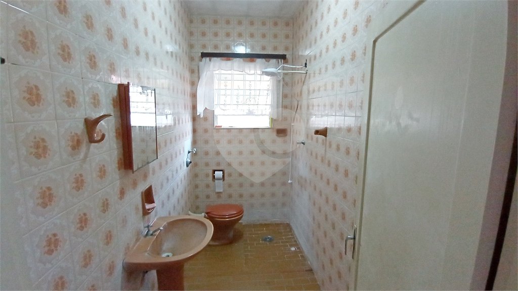 Casa à venda com 3 quartos, sendo 1 suíte,  no Centro, Vinhedo, SP
