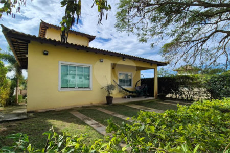 Casa à venda com 3 quartos, sendo 1 suíte, em Rasa, Armação dos Búzios, RJ