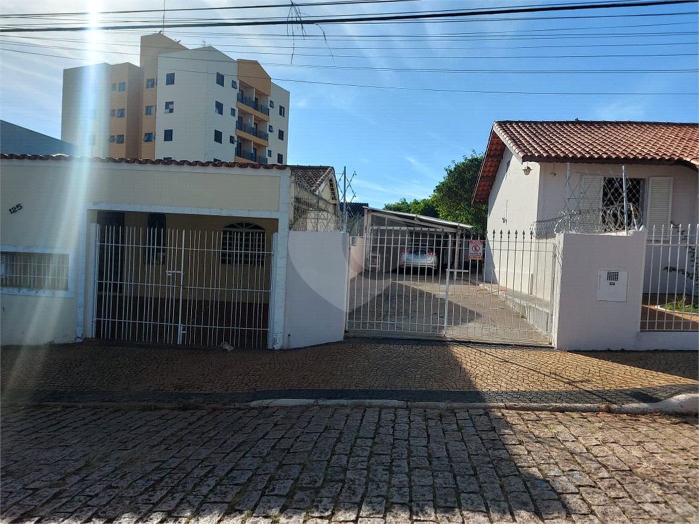 Casa de Vila à venda com 5 quartos, sendo 1 suíte, em Vila Martina, Valinhos, SP