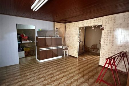 Sobrado à venda com 6 quartos, sendo 1 suíte, no Centro, Ponta Porã, MS