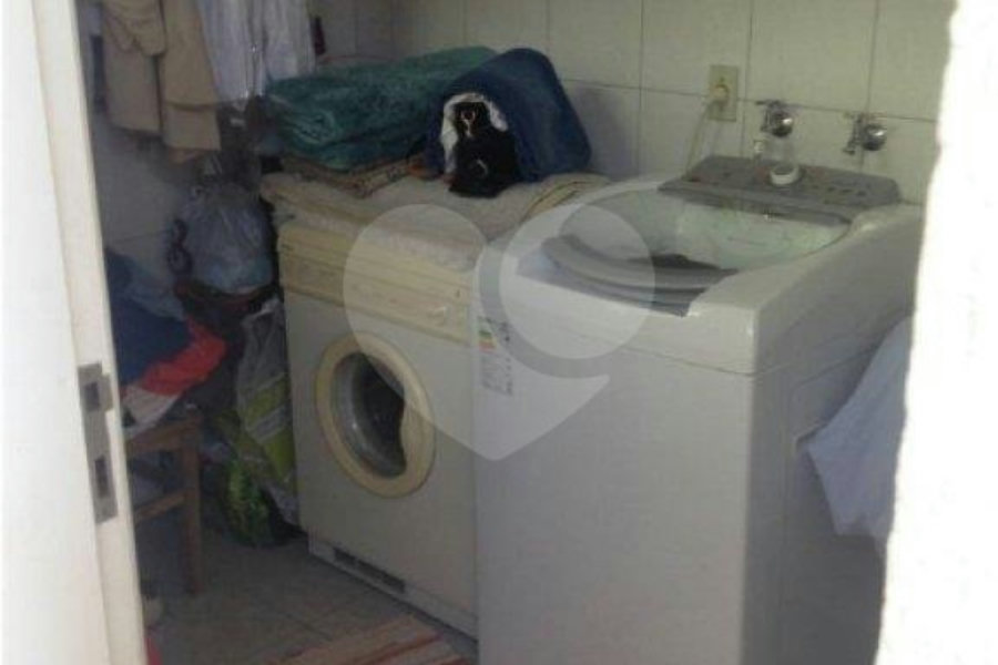 Sobrado à venda com 3 suítes em Horto Florestal, São Paulo, SP