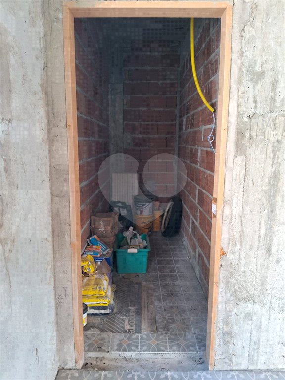 Casa à venda com 3 quartos, sendo 1 suíte, no condomínio Mosaico da Serra, Mogi das Cruzes - SP