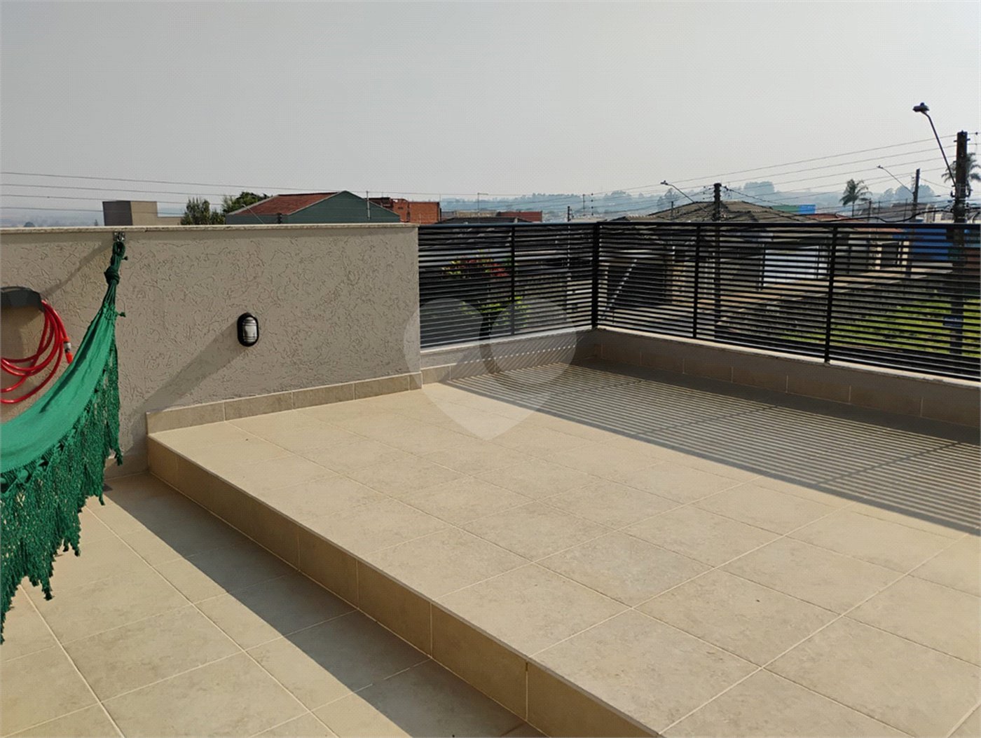 Sobrado à venda com 4 quartos, sendo 3 suítes,  em Jardim Marabá, Itapetininga, SP