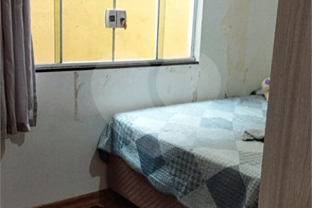 Sobrado à venda com 3 quartos, sendo 1 suíte,  em Vila Nova Cintra, Mogi das Cruzes, SP