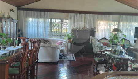 Casa à venda com 5 quartos, sendo 2 suítes,  em Vila Maria Alta, São Paulo, SP
