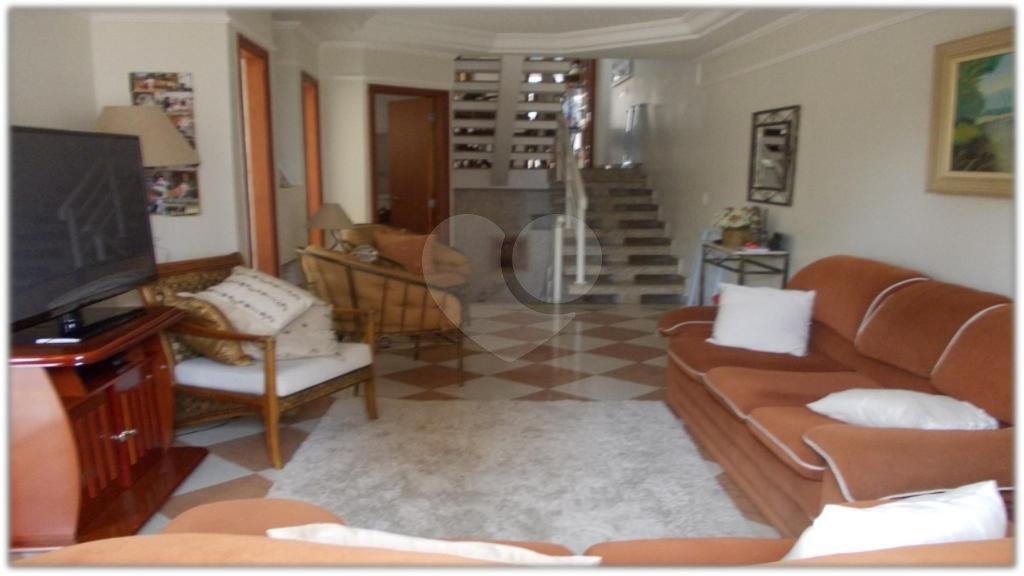 Sobrado à venda com 3 quartos, sendo 2 suítes, em Água Fria, São Paulo, SP