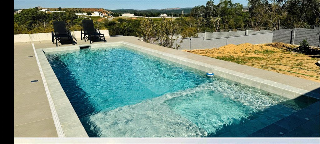 Casa à venda com 4 suítes no condomínio Residencial Fazenda São José, Salto de Pirapora - SP