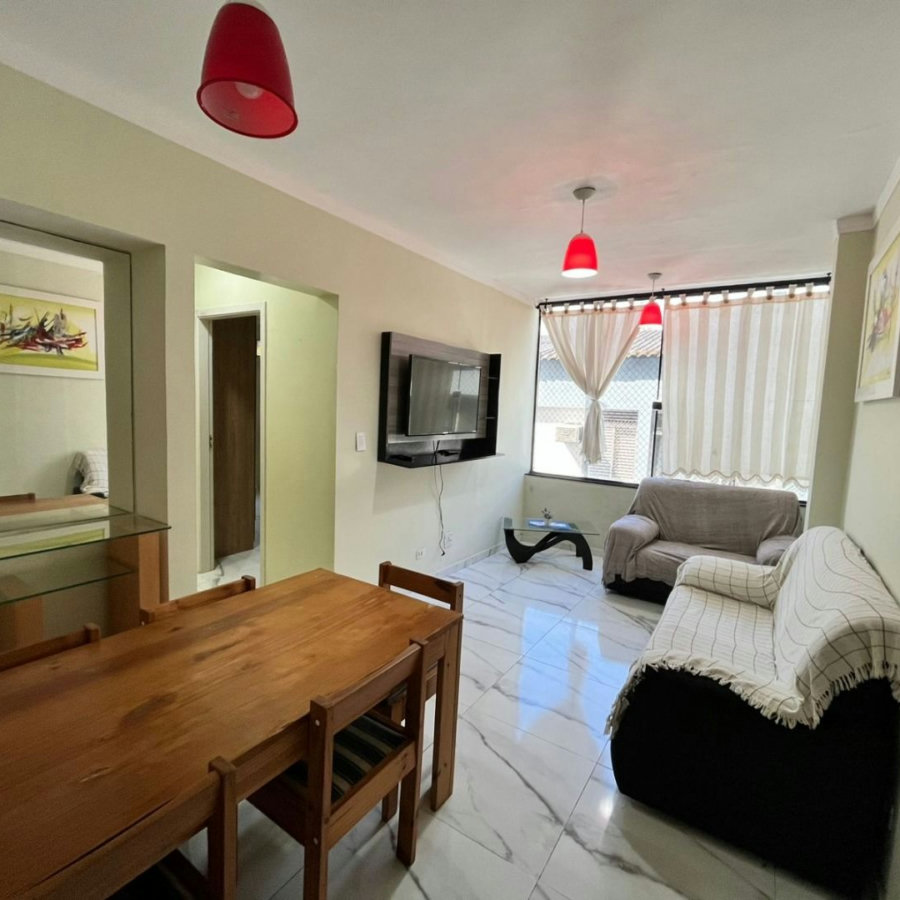 Apartamento 2 dormitórios com vaga de garagem lado praia na Enseada Guarujá