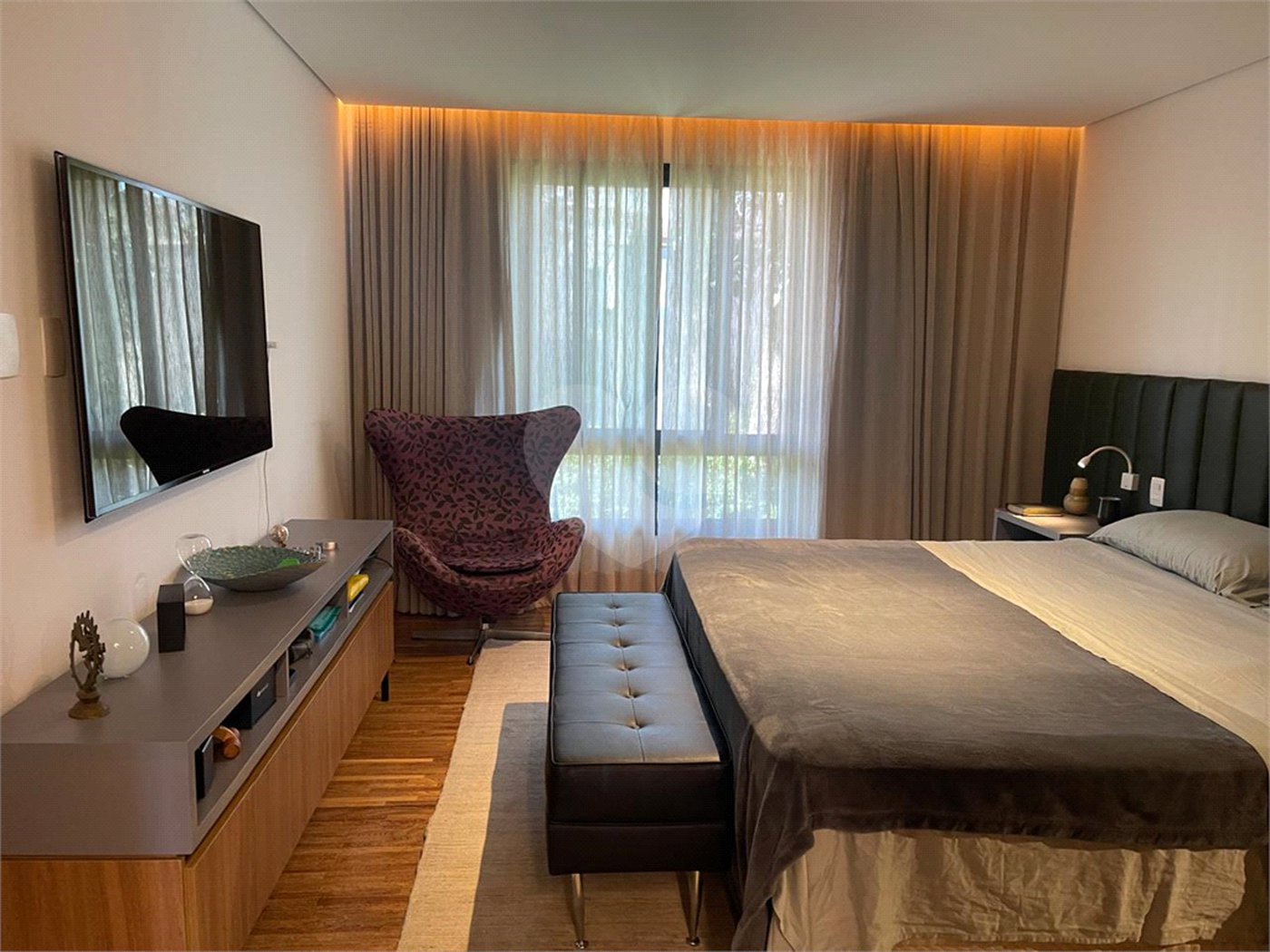Casa à venda com 3 suítes no condomínio Reserva 8, São Paulo - SP
