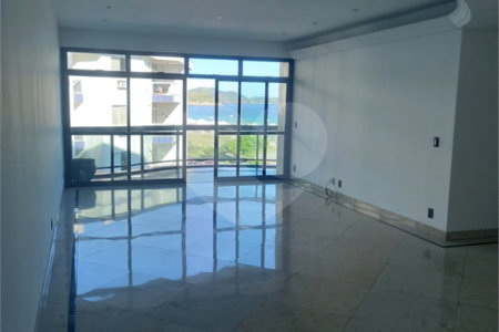 Apartamento à venda com 4 quartos, sendo 2 suítes, em Vila Nova, Cabo Frio, RJ