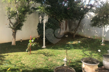 Casa à venda com 4 suítes em Caxingui, São Paulo, SP