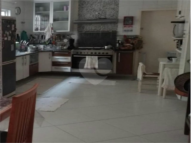 Sobrado à venda com 3 suítes em Morumbi, São Paulo, SP