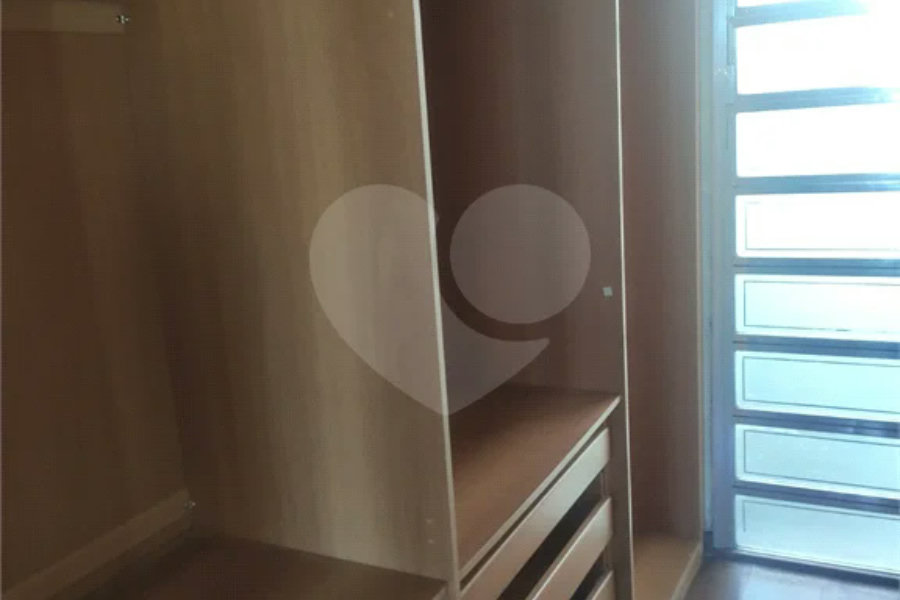 Casa à venda com 3 quartos, sendo 2 suítes, em Jaraguá, São Paulo, SP