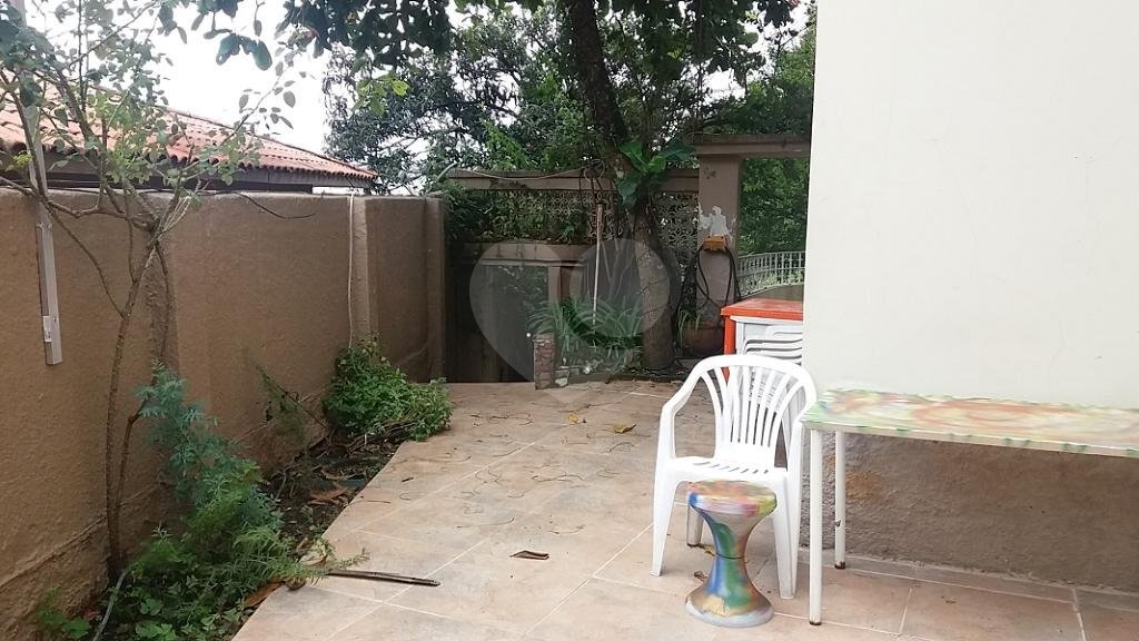 Casa à venda com 6 quartos, sendo 3 suítes,  em Jardim São Bento, São Paulo, SP
