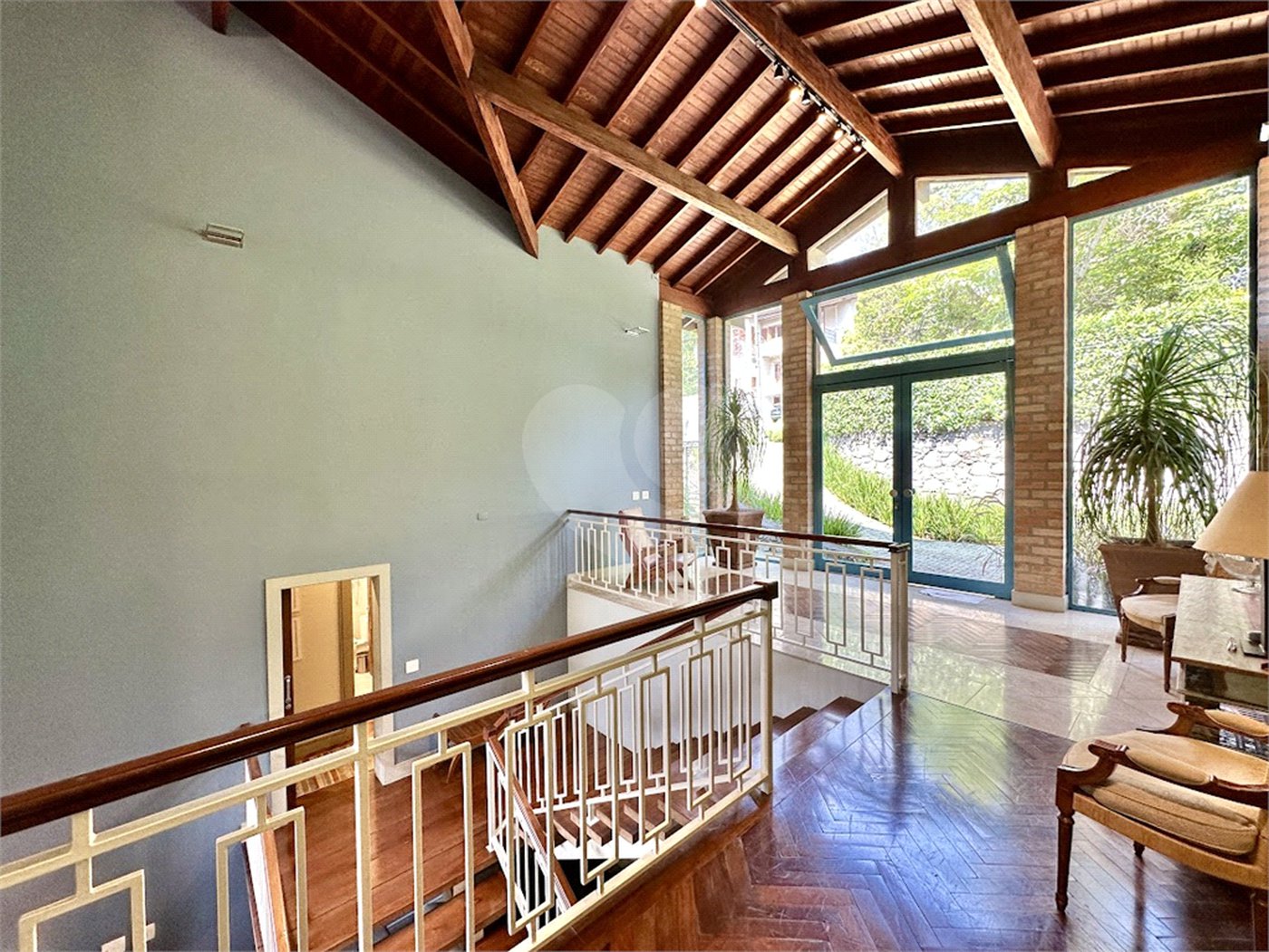 Casa à venda com 4 suítes no condomínio Parque das Artes, Embu das Artes - SP