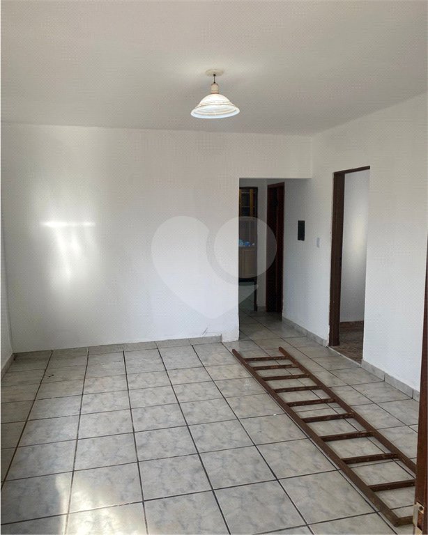 Casa à venda com 3 quartos, sendo 2 suítes, em Parque dos Ipês II, Ponta Porã, MS