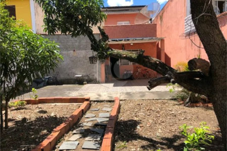 Sobrado à venda com 2 quartos em Vila Vitório Mazzei, São Paulo, SP