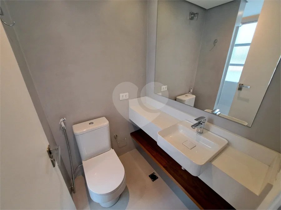 Apartamento mobiliado de 85 m² no Itaim Bibi | 3 dormitórios, 1 suíte e 1 vaga