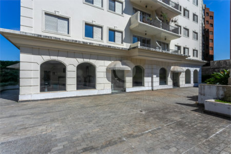 Apartamento à venda com 3 quartos, sendo 1 suíte, em Santo Amaro, São Paulo, SP