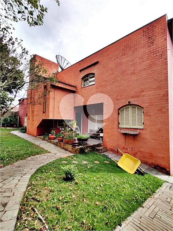 Casa à venda com 4 quartos, sendo 1 suíte, no condomínio Chacarás Bela Vista, Mairiporã - SP