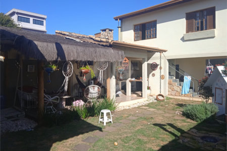 Casa à venda com 8 quartos, sendo 3 suítes, em Jardim Terceiro Centenário, Atibaia, SP