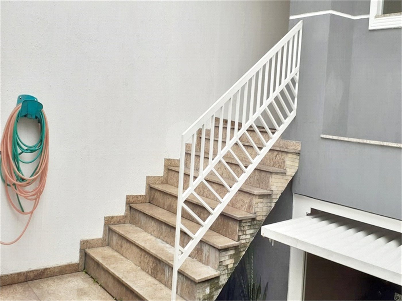 Sobrado à venda com 4 quartos, sendo 3 suítes, em Vila Maria Alta, São Paulo, SP