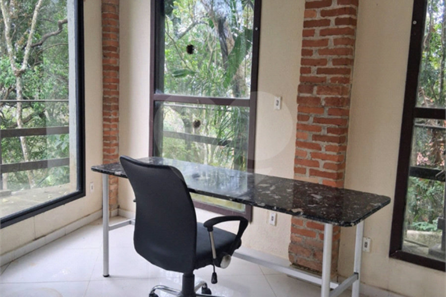 Casa à venda com 3 suítes no condomínio Alpes da Cantareira, Mairiporã - SP